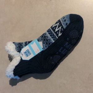 NWT Muk Luk socks